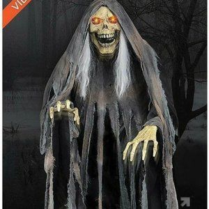 "Spirit Halloween Animatronic clown Silent and Deadly prop rare decoration "